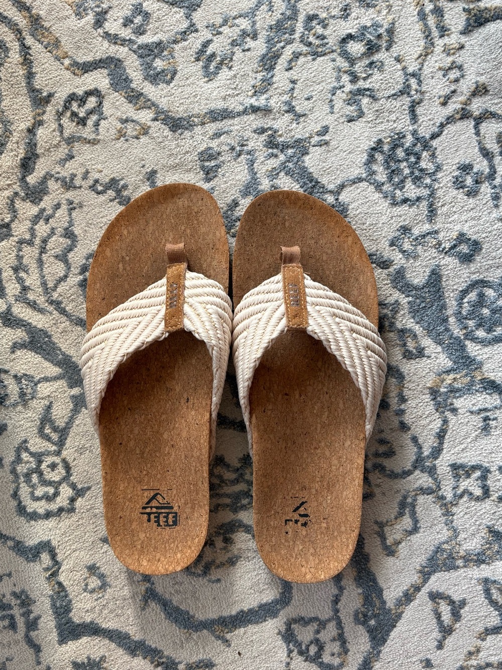 Reef Cork Thong Sandals in Cream and Tan